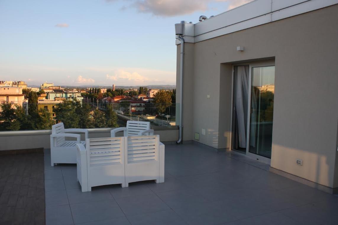 Residence Hotel Albachiara リミニ エクステリア 写真