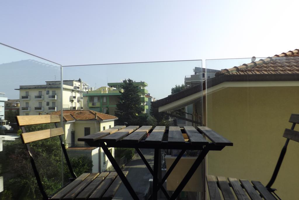 Residence Hotel Albachiara リミニ エクステリア 写真