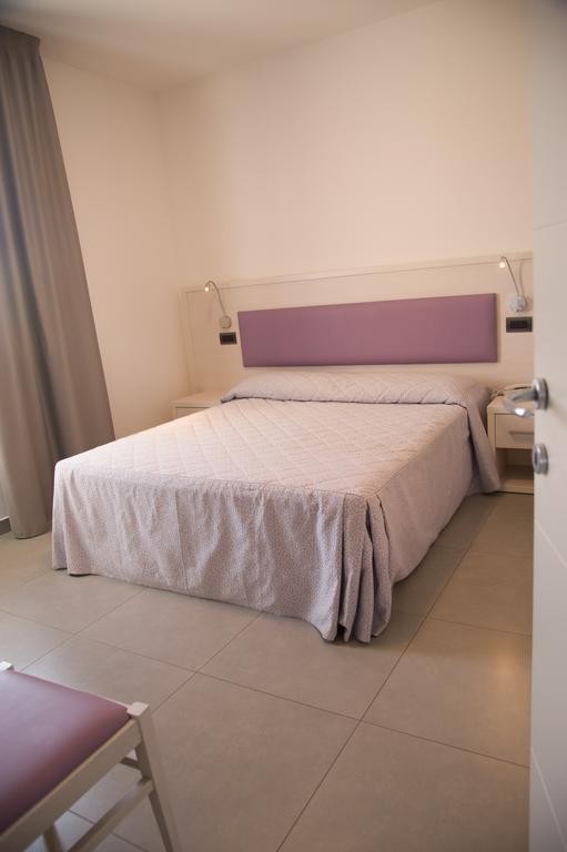 Residence Hotel Albachiara リミニ エクステリア 写真