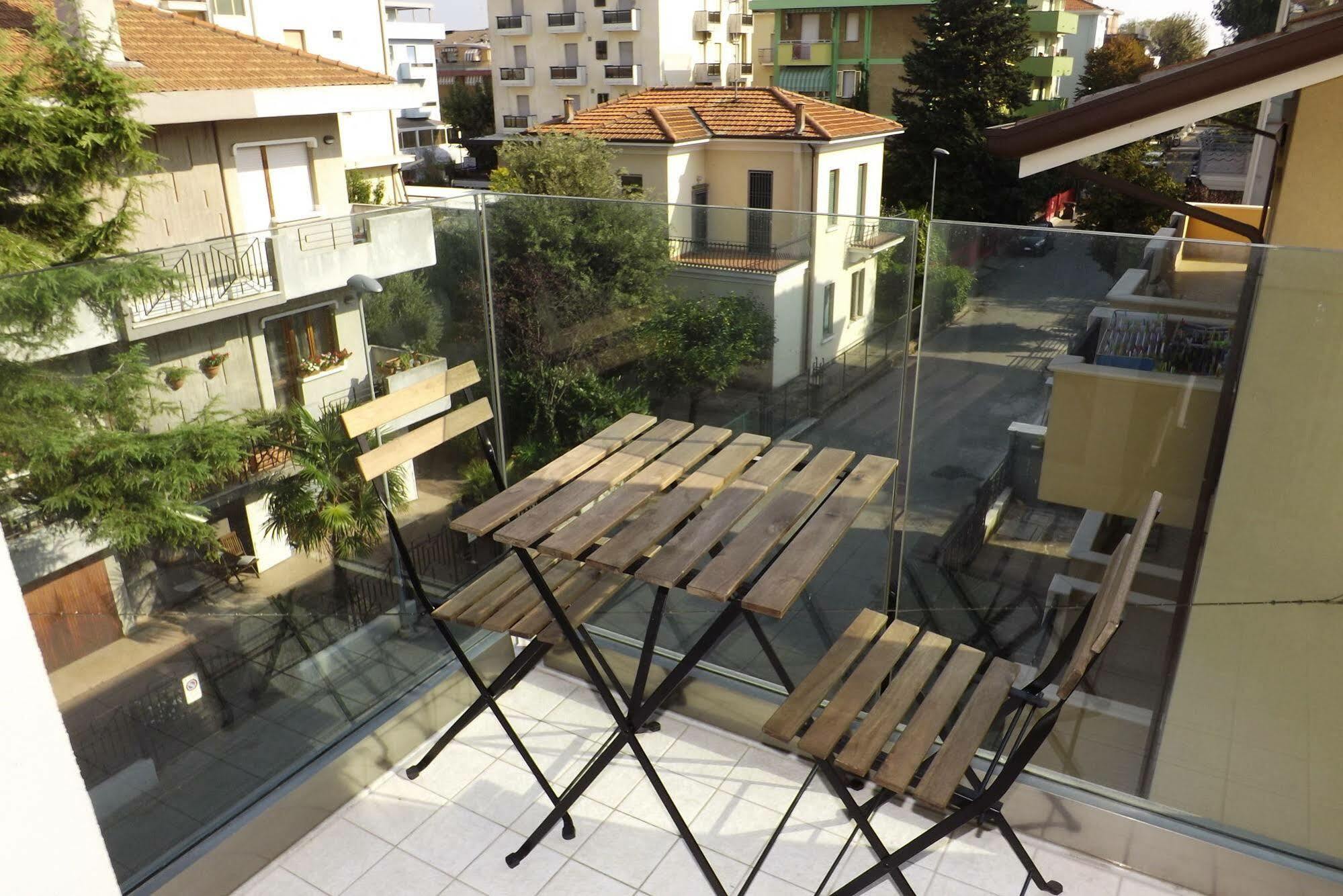 Residence Hotel Albachiara リミニ エクステリア 写真
