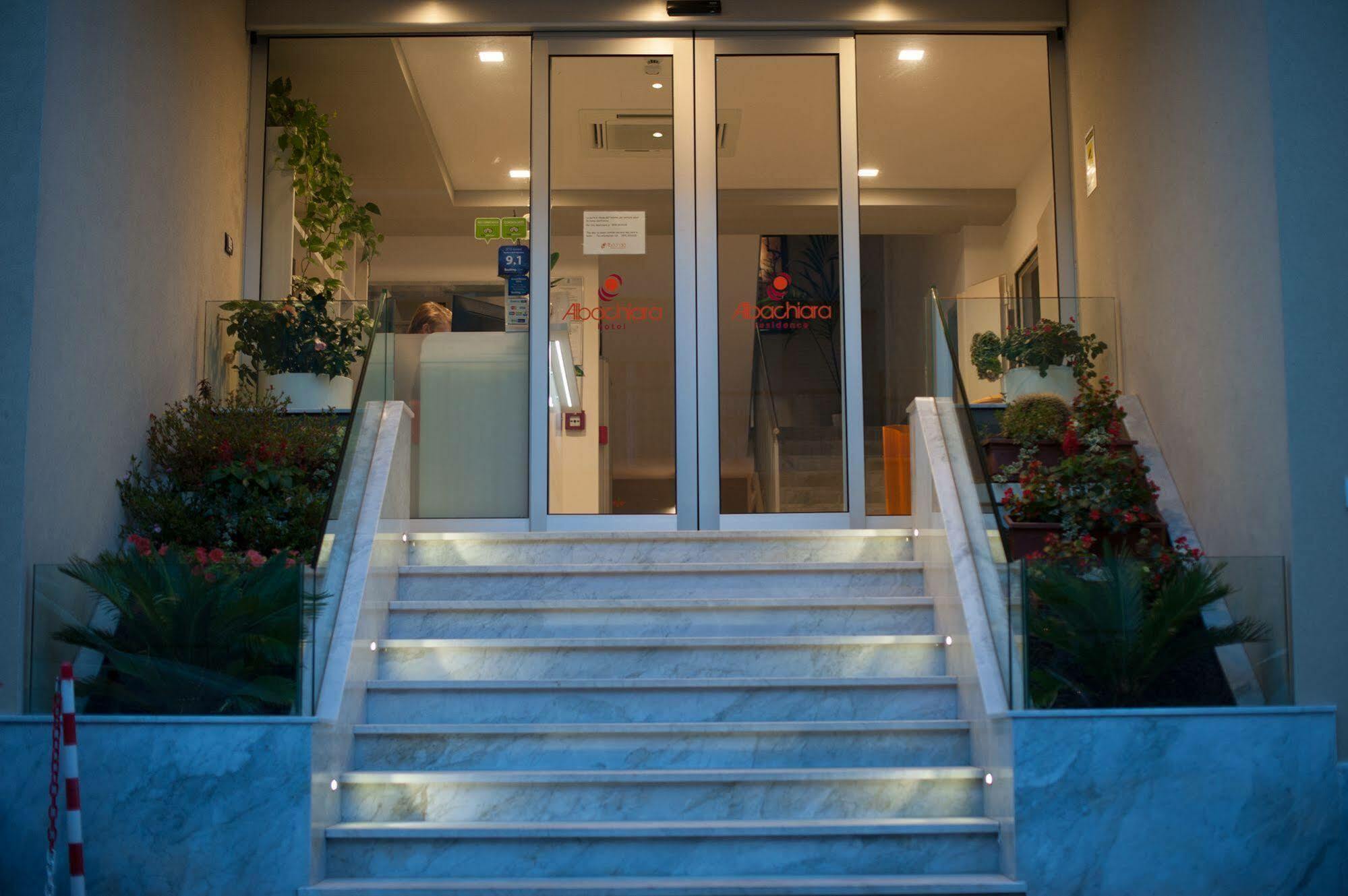Residence Hotel Albachiara リミニ エクステリア 写真