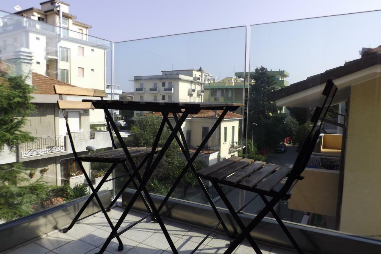 Residence Hotel Albachiara リミニ エクステリア 写真